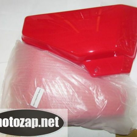 Пластик Alpha червоний бардачка Л+П к-кт