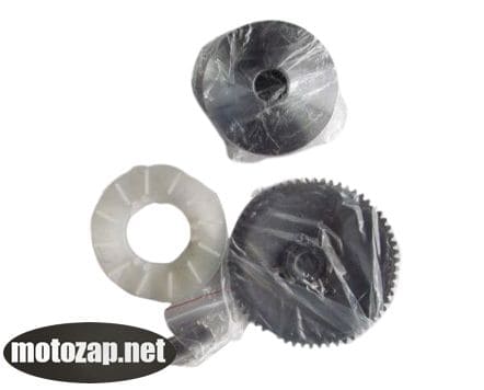 Варіатор передній скутер GY6 4Т 50куб з пальцем з хрестовиною з вентилятором з щокою