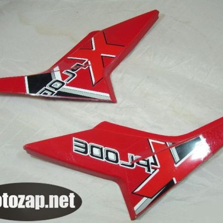 Пластик Ендуро V200R VIPER боковий акумулятора Л+П