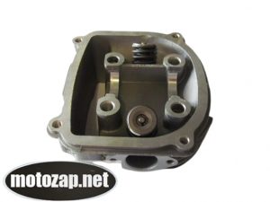 Головка циліндра скутер GY6 4T 100куб 50mm (гола з клапанами)