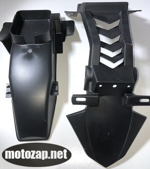 Пластик SENKE SK200-9 заднє крило