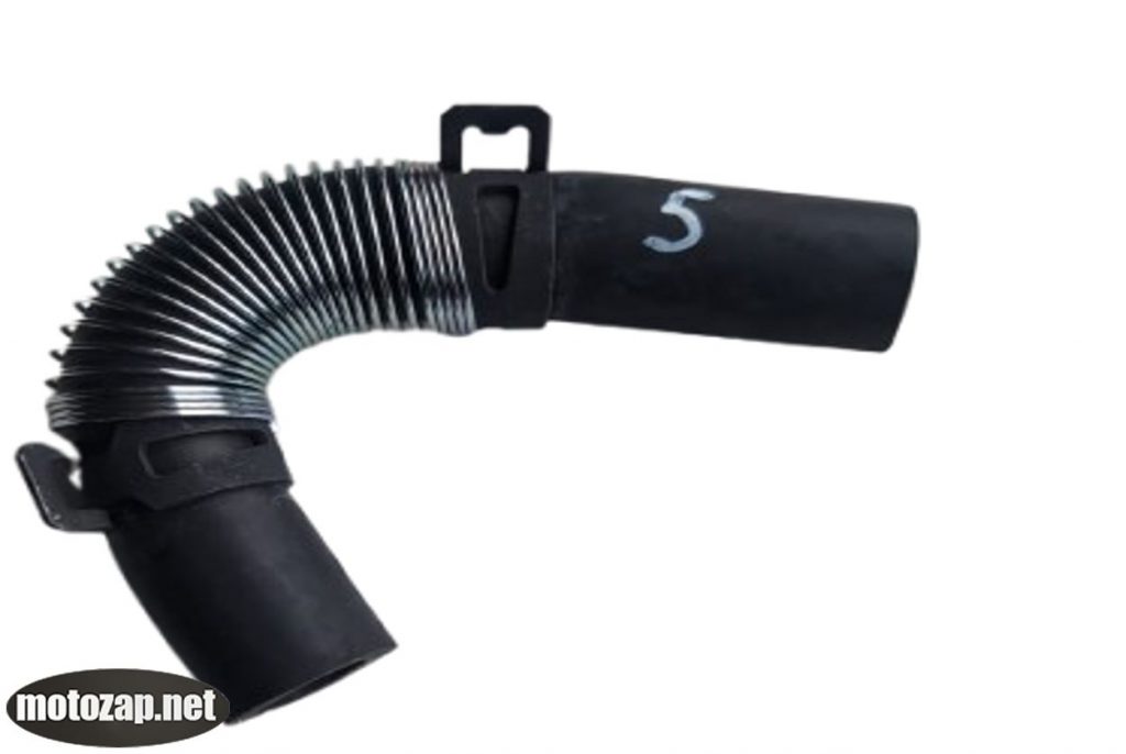 Шланг маслостійкий до радіатора +пружина +2 хомута KAYA 612 (під кутом)