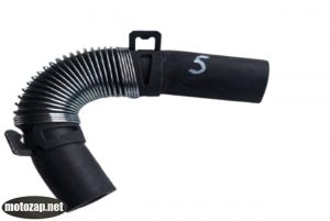 Шланг маслостійкий до радіатора +пружина +2 хомута KAYA 612 (під кутом)