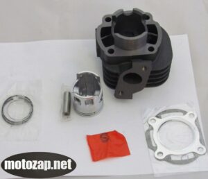 Поршнева (ЦПГ) Циліндр з поршнем скутер YAMAHA JOG 50куб 3KJ 40mm Тайвань
