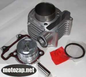 Поршнева (ЦПГ) Циліндр з поршнем скутер GY6 4Т 80куб 47mm