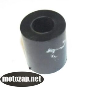 Сайлентблок 1 шт гумовий 40*42*20 центральний маятника скутер GY6 4Т 50куб